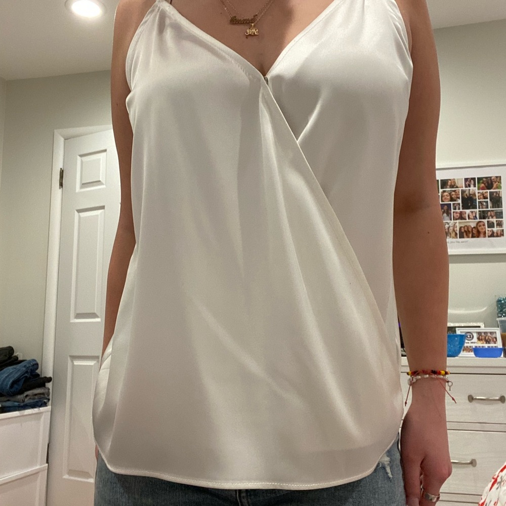 Aqua white, silky, wrap tank top🤍